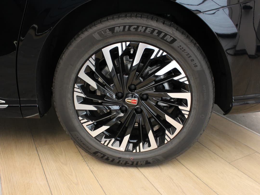 Hongqi HQ9 2.0T Executive в лизинг - 14