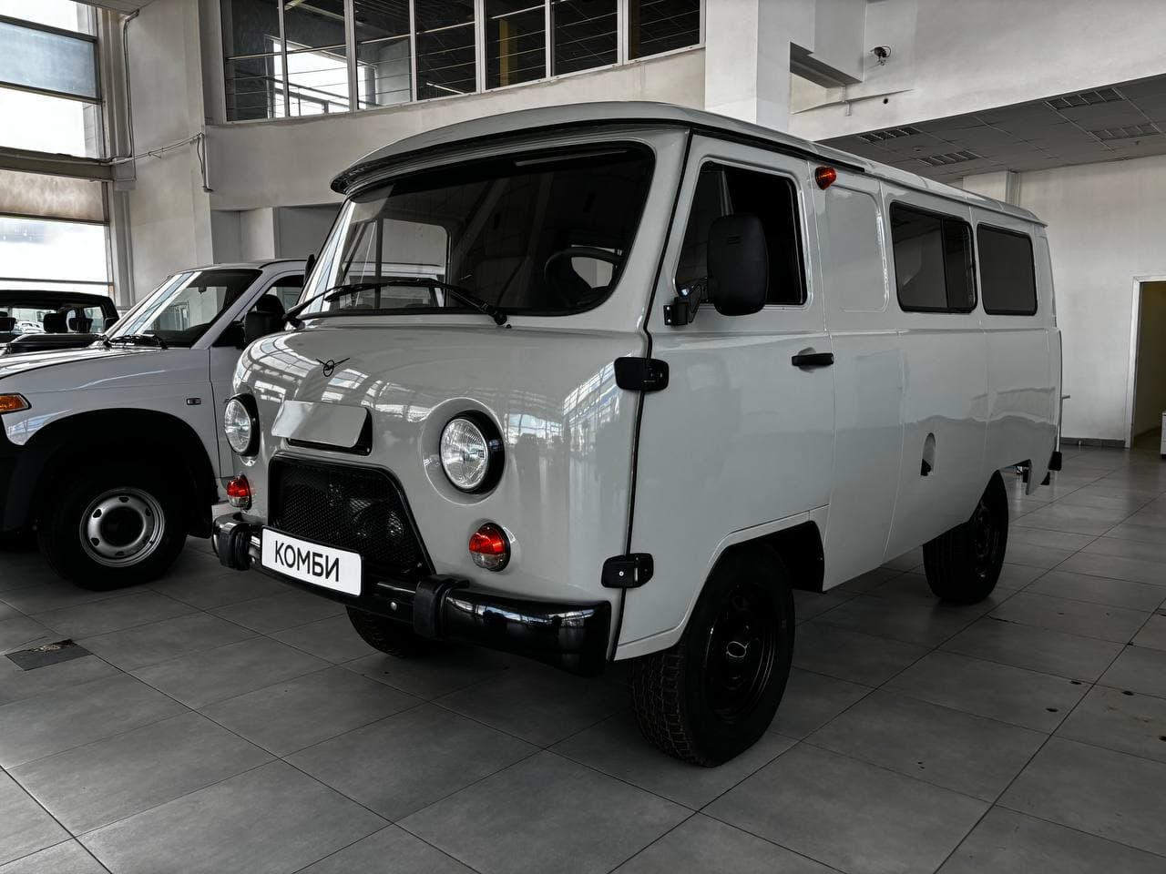 UAZ 3909 Комби 7 мест без ABS 2.7 5MT в лизинг - 2