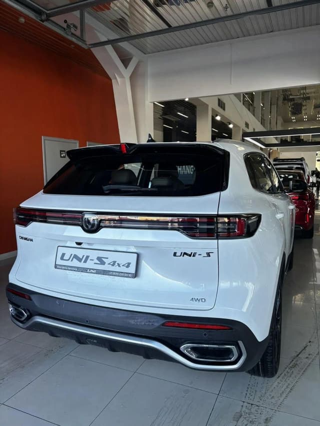 Changan Uni-S Техно 1.5Т АТ полный привод в лизинг - 8