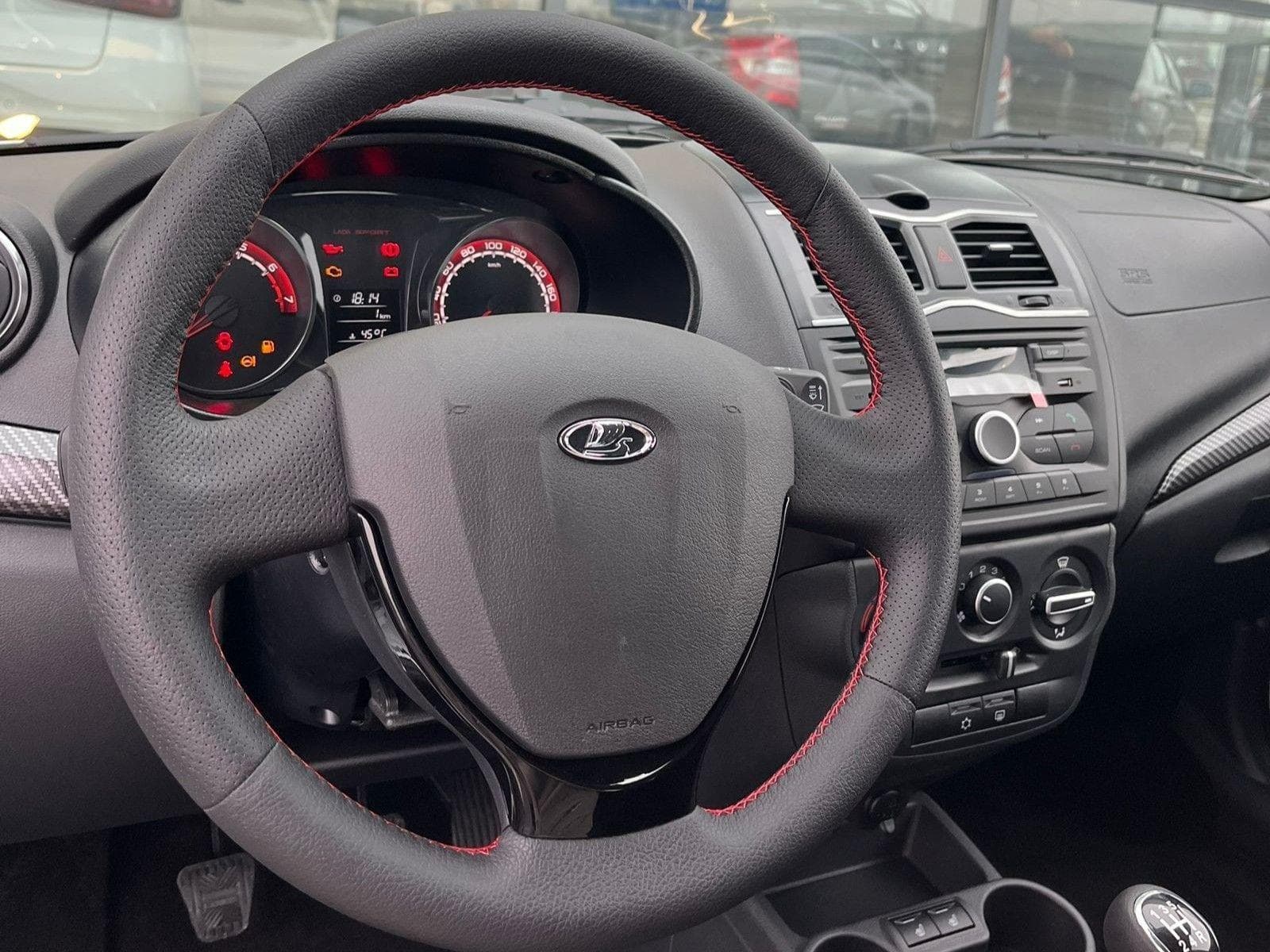 Lada Granta Sportline лифтбек Comfort 1.6 106hp 5MT в лизинг - 9