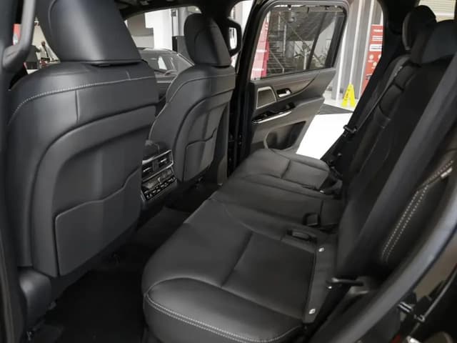 Lexus LX 500d Урбан в лизинг - 16