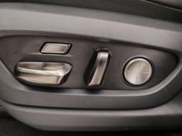 Lexus LX 600 VIP Black в лизинг - 15