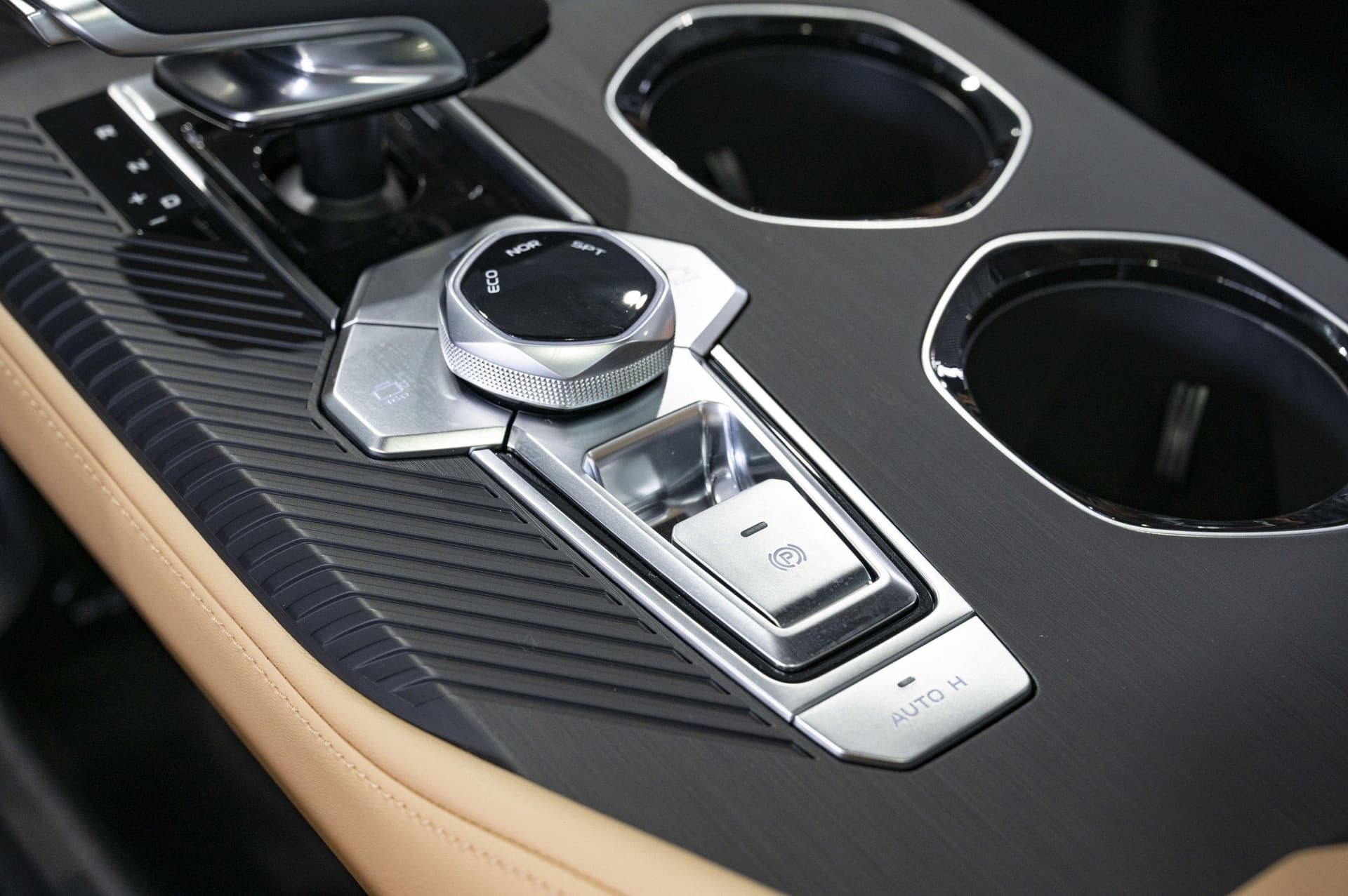 Changan Uni-K Tech 2.0 8AT AWD в лизинг - 21