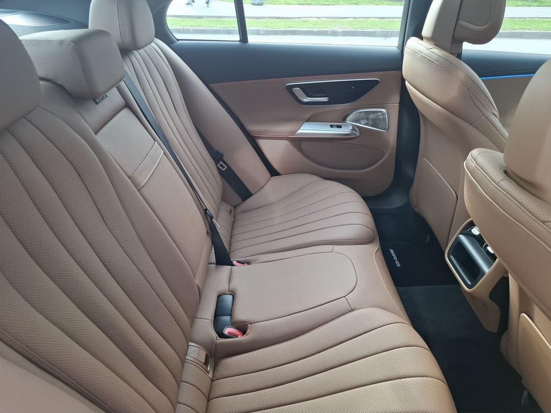 Mercedes-Benz E седан 300 полный привод АМГ Лайн (AMG Line) в лизинг - 25
