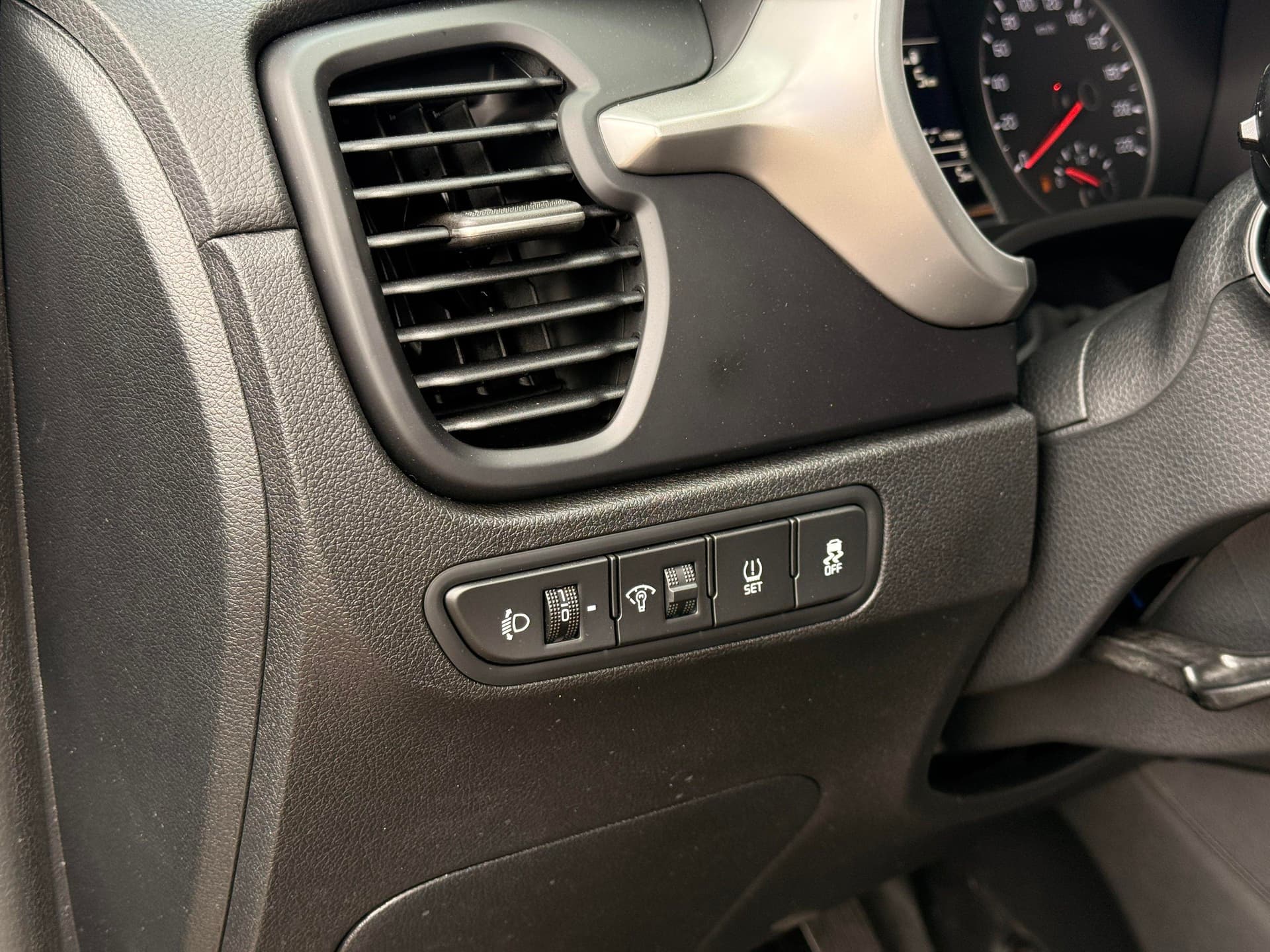Solaris KRS Comfort 1.6 6AT в лизинг - 6