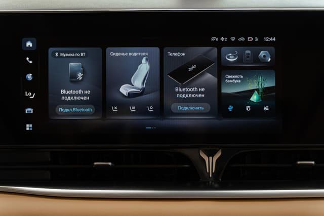 Voyah Dream PHEV Long Range (последовательный гибрид) в лизинг - 11