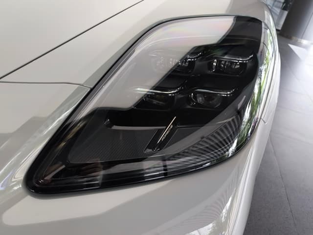 Porsche Panamera GTS в лизинг - 33