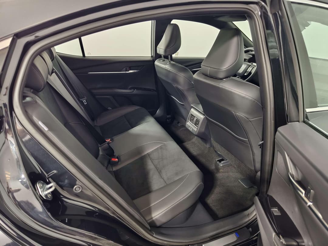 Toyota Camry 2.0HXS Sports Plus Edition в лизинг - 24