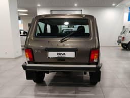 Lada Niva Legend 3 дв Классик 1.8 МТ в лизинг - 6