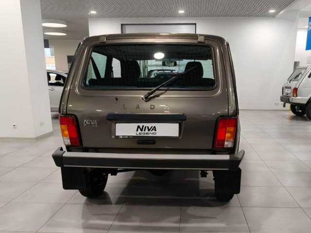Lada Niva Legend 3 дв Классик 1.8 МТ в лизинг - 6