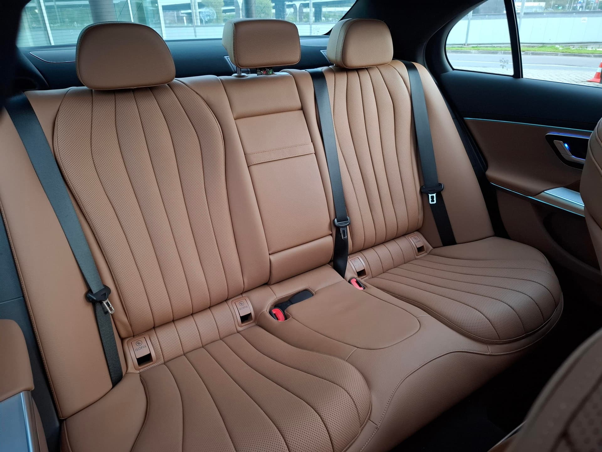 Mercedes-Benz E седан 300 полный привод АМГ Лайн (AMG Line) в лизинг - 12
