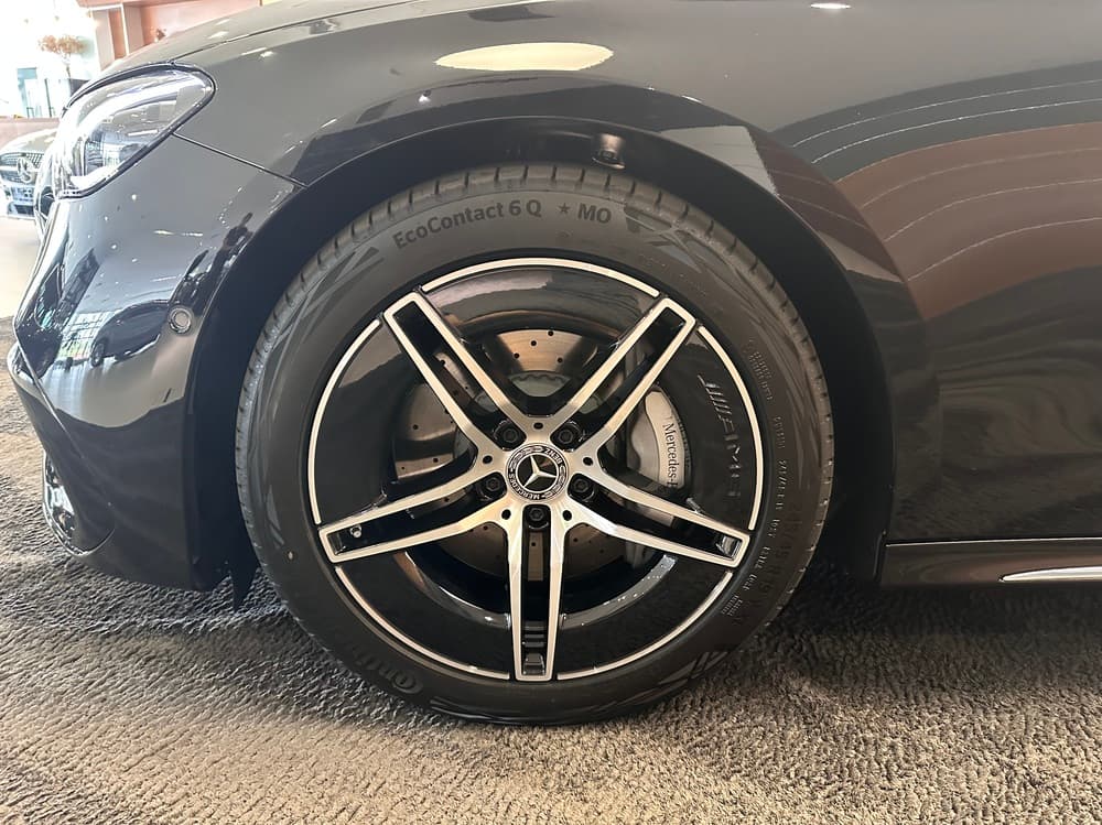Mercedes-Benz E седан - 5