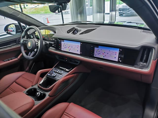 Porsche Cayenne Black Edition Coupe в лизинг - 9
