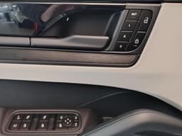 Porsche Cayenne E-Hybrid Black Edition в лизинг - 16