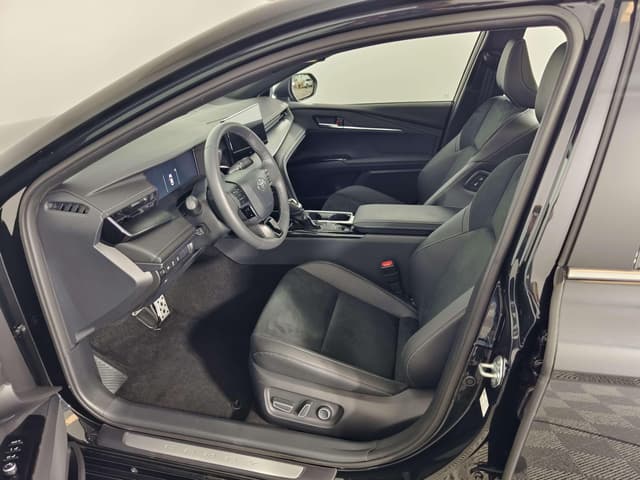 Toyota Camry 2.0HXS Sports Plus Edition в лизинг - 21