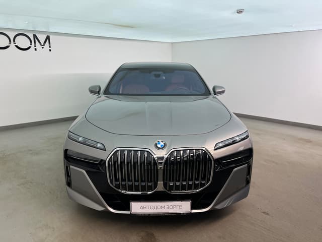 BMW 7 серия 740i xDrive в лизинг - 4
