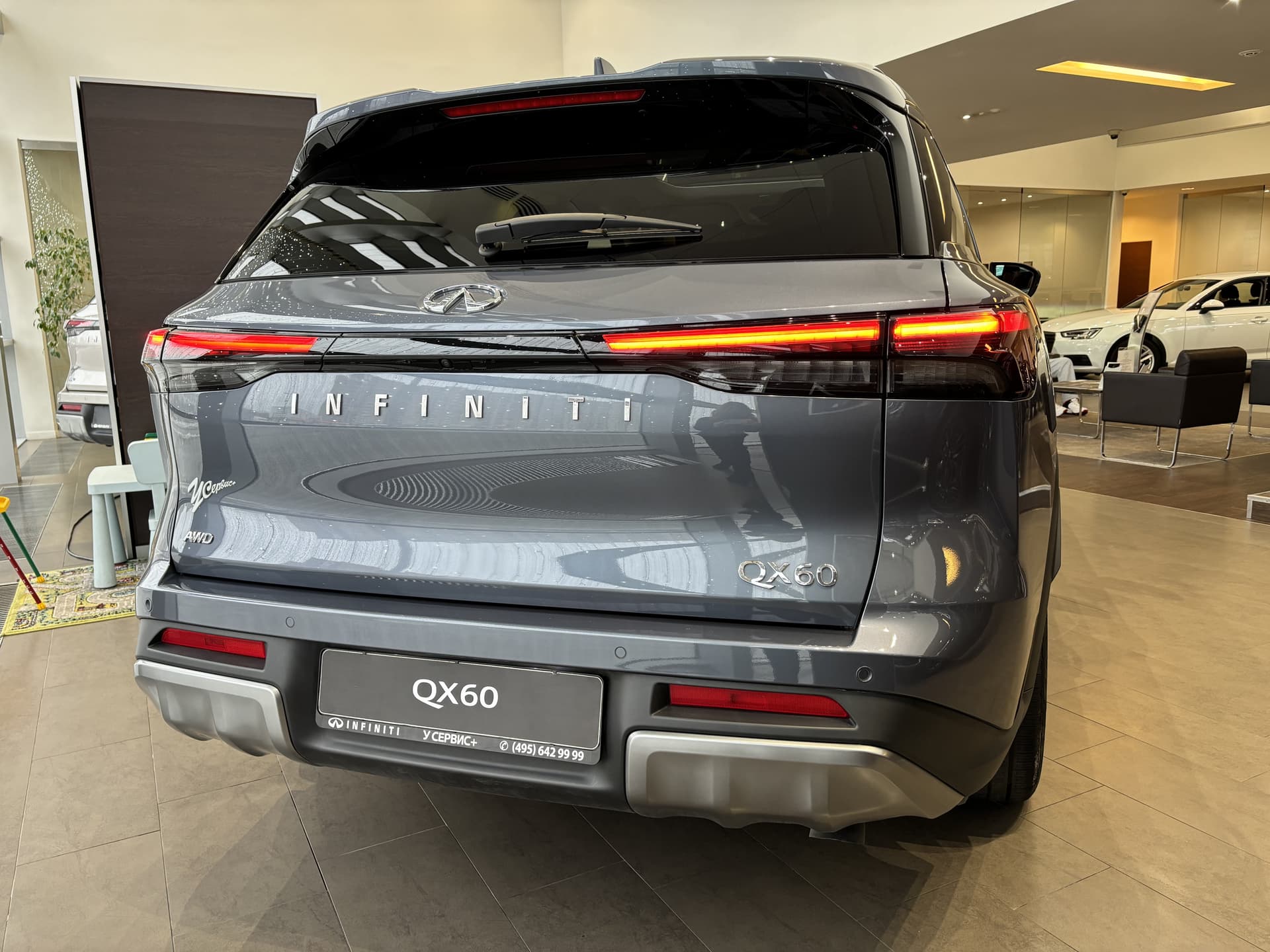 INFINITI QX60 Premium Edition 4WD в лизинг - 6