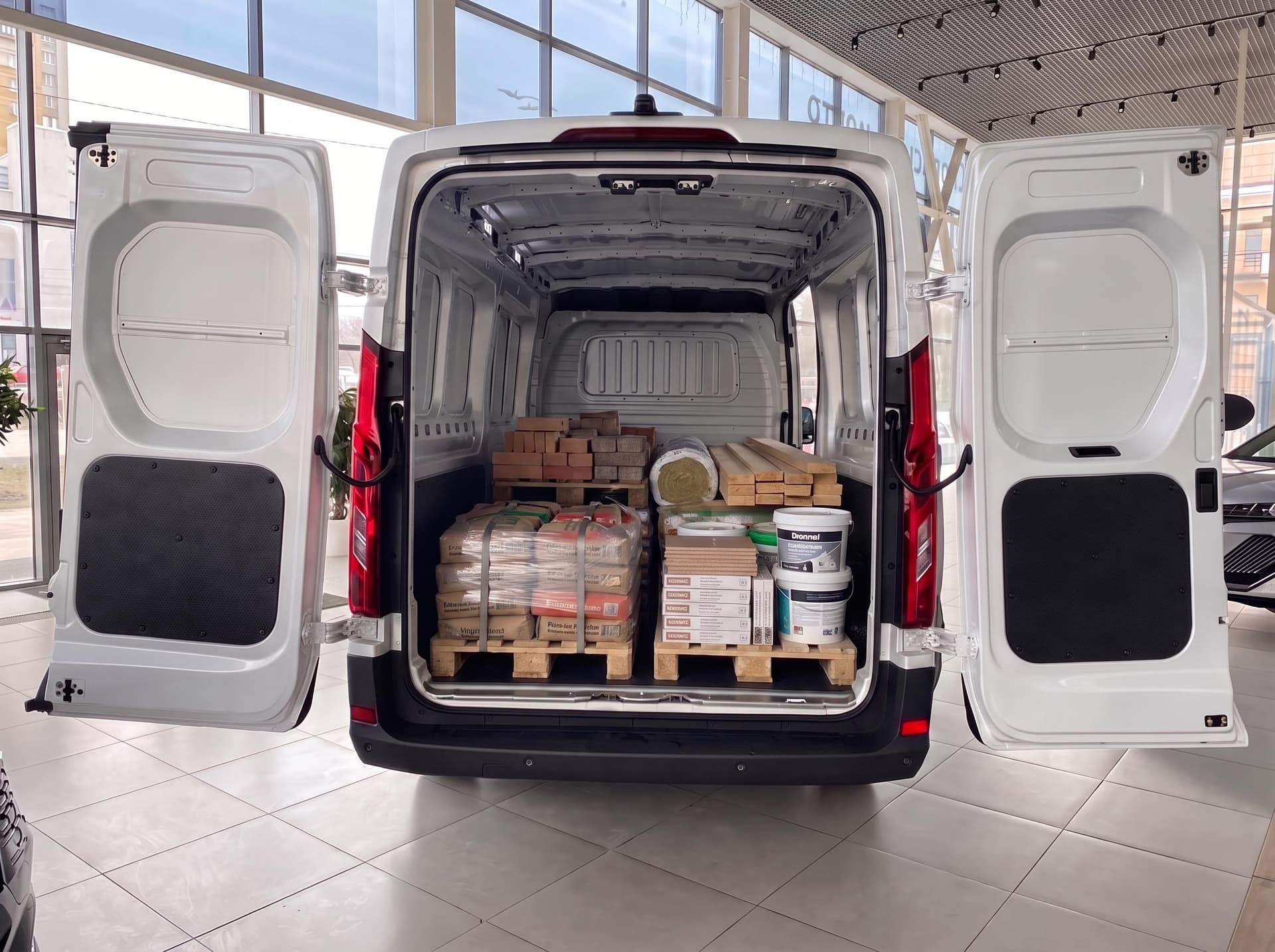 Avior V90 Фургон L3H2 3.5T 2.0TD 6MT FWD в лизинг - 6