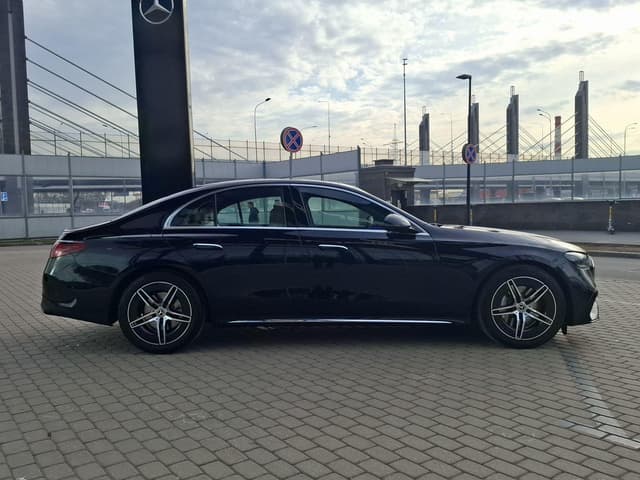 Mercedes-Benz E седан 300 полный привод АМГ Лайн (AMG Line) в лизинг - 3