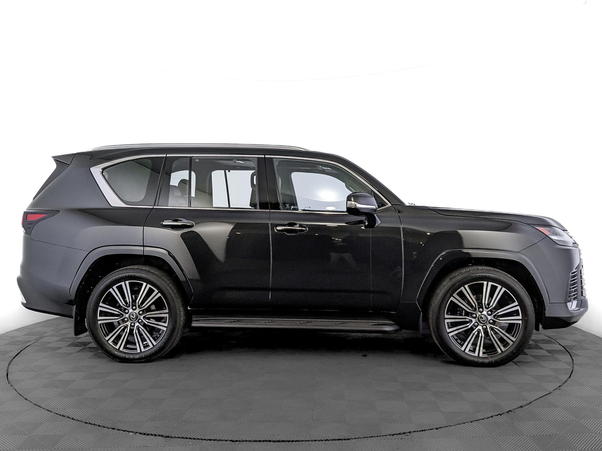 Lexus LX 600 Urban PTL в лизинг - 5