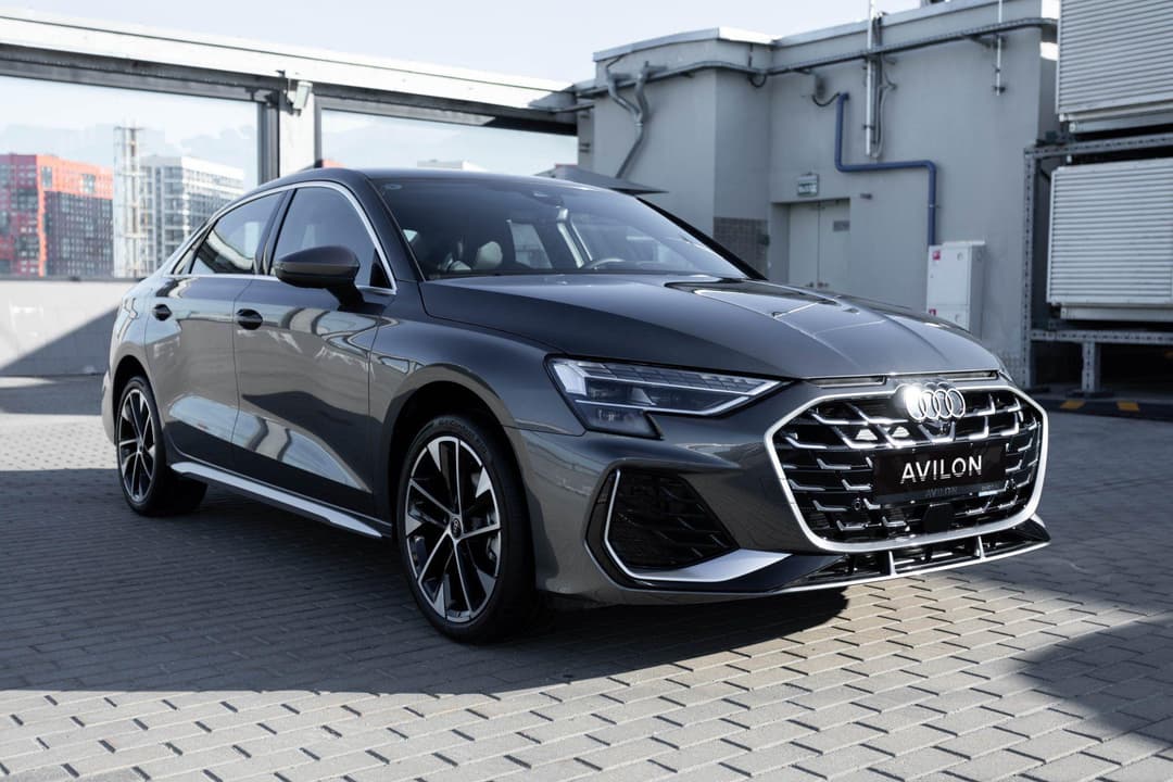 Audi A3 Sedan L Flying Spur Premium Edition 35 TFSI tiptronic в лизинг - 3