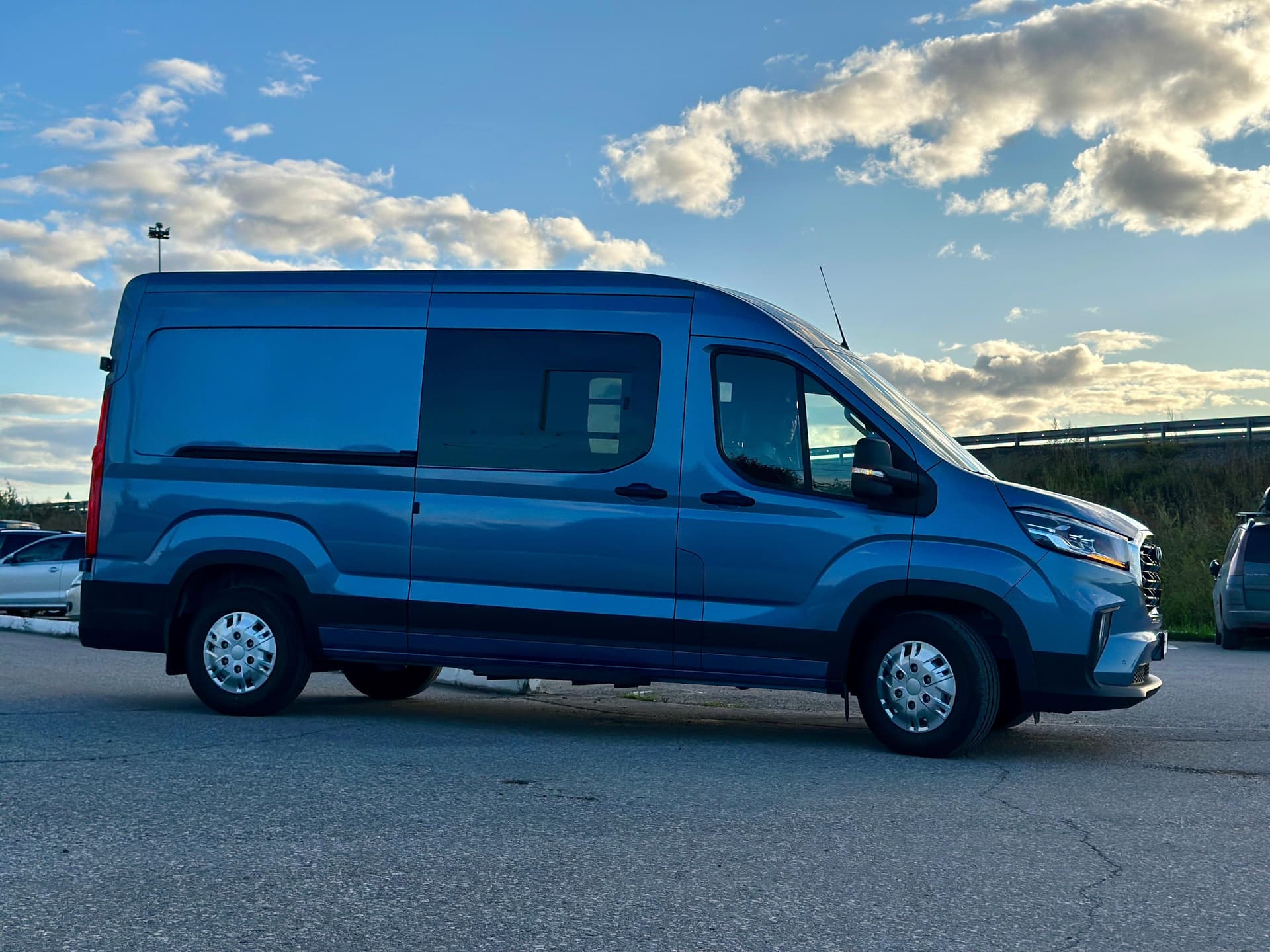Avior V90 Фургон L3H2 3.5T 2.0TD 6MT FWD в лизинг - 4