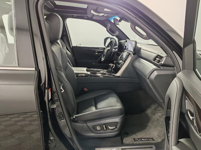 Lexus LX 600 Urban PTL в лизинг - 21