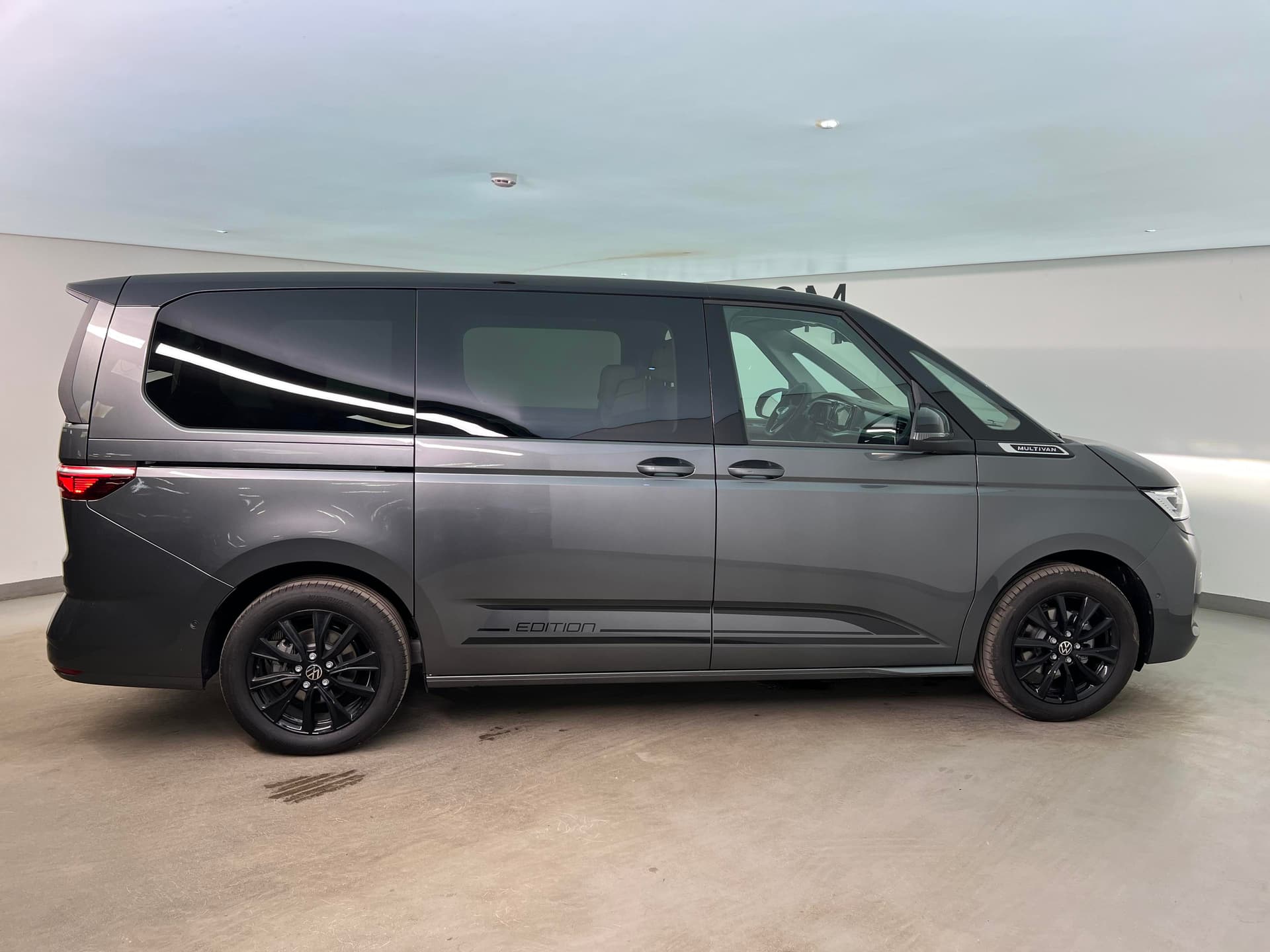 Volkswagen Multivan Лайф 2.0 дизель 150 л.с. АТ длинный (Life) в лизинг - 6