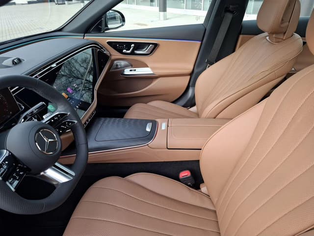 Mercedes-Benz E седан 300 полный привод АМГ Лайн (AMG Line) в лизинг - 15