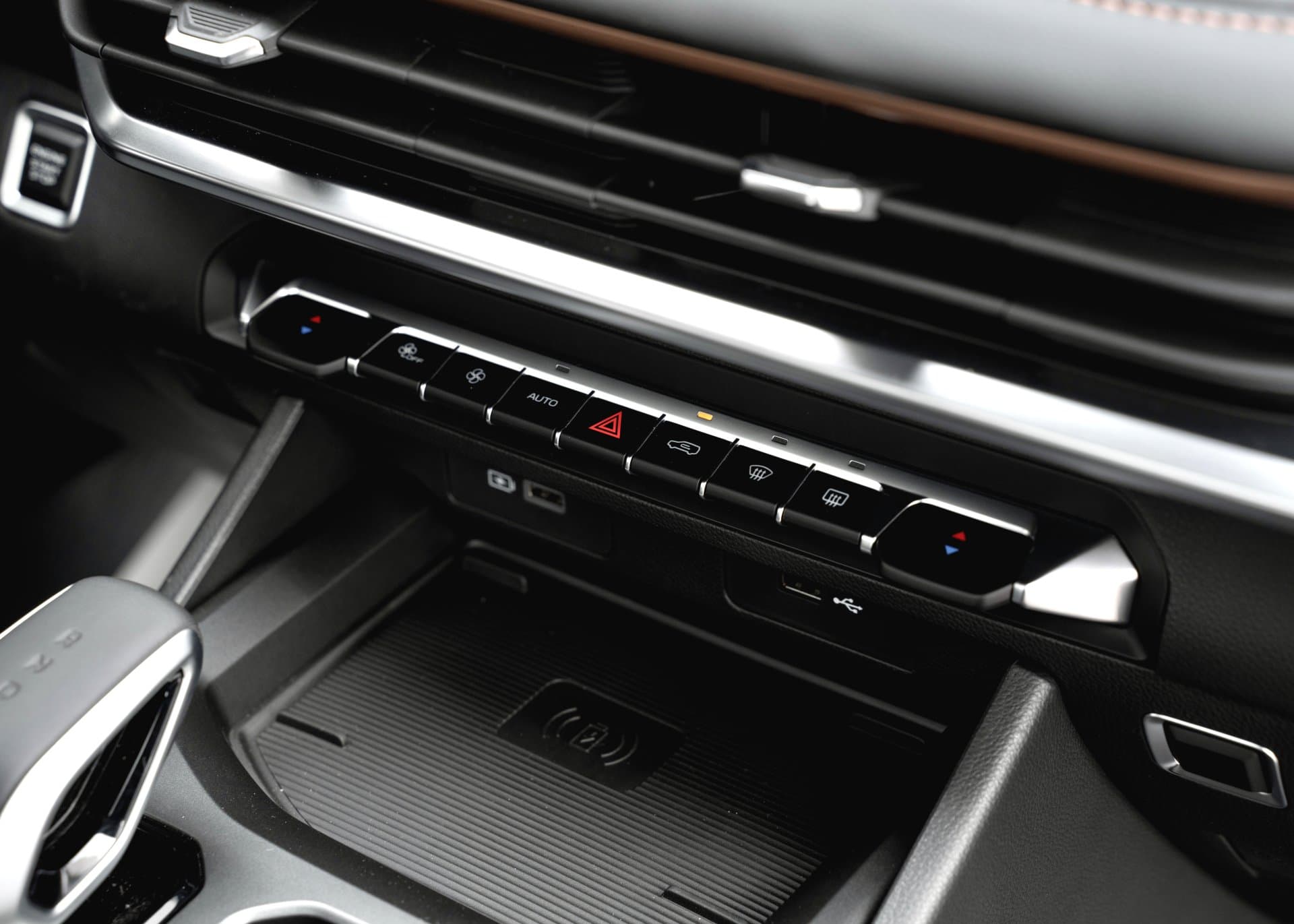 Geely Okavango Flagship 2.0T 7DCT 2WD в лизинг - 11