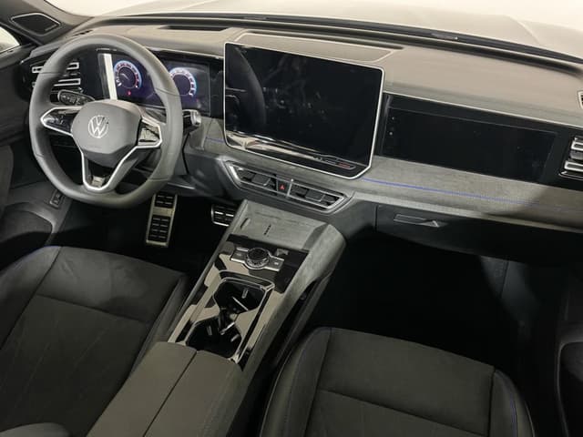 Volkswagen Tiguan L Pro R-Line Premium Edition 380TSI 7AT 4WD в лизинг - 13