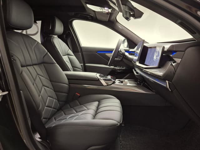 BMW 7 серия 740 полный привод в лизинг - 11