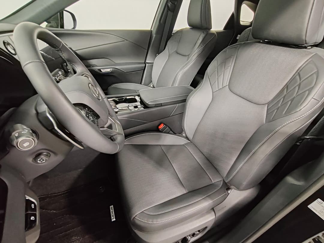 Lexus RX 300 AWD Enjoy Edition в лизинг - 2