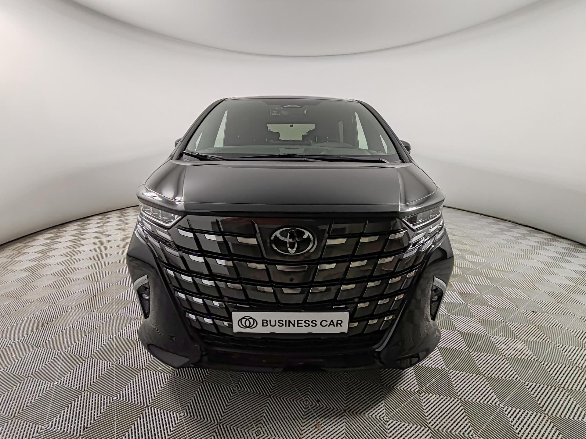 Toyota Alphard 2.5 HEV CVT в лизинг - 3