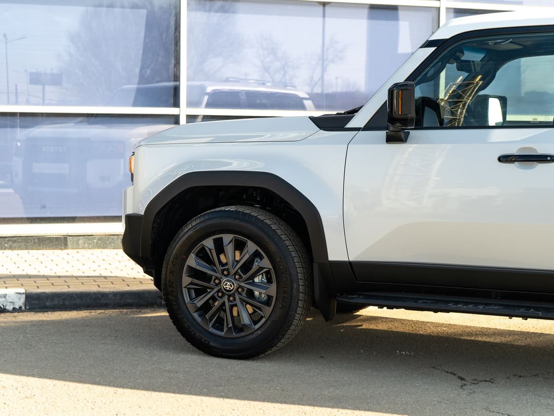 Toyota Land Cruiser Prado Premium VX-L 2.8d АКП в лизинг - 10