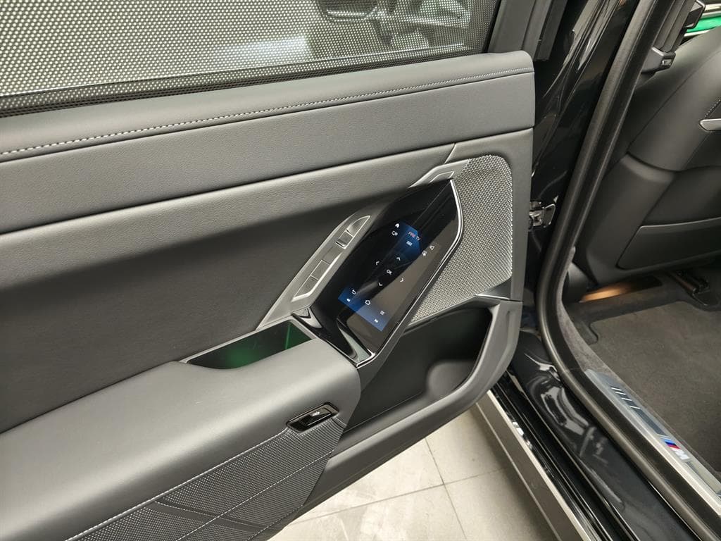 BMW 7 серия 740i xDrive в лизинг - 24