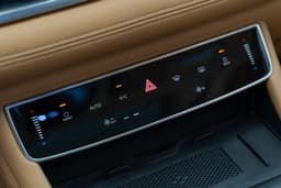 Voyah Dream PHEV Long Range (последовательный гибрид) в лизинг - 27