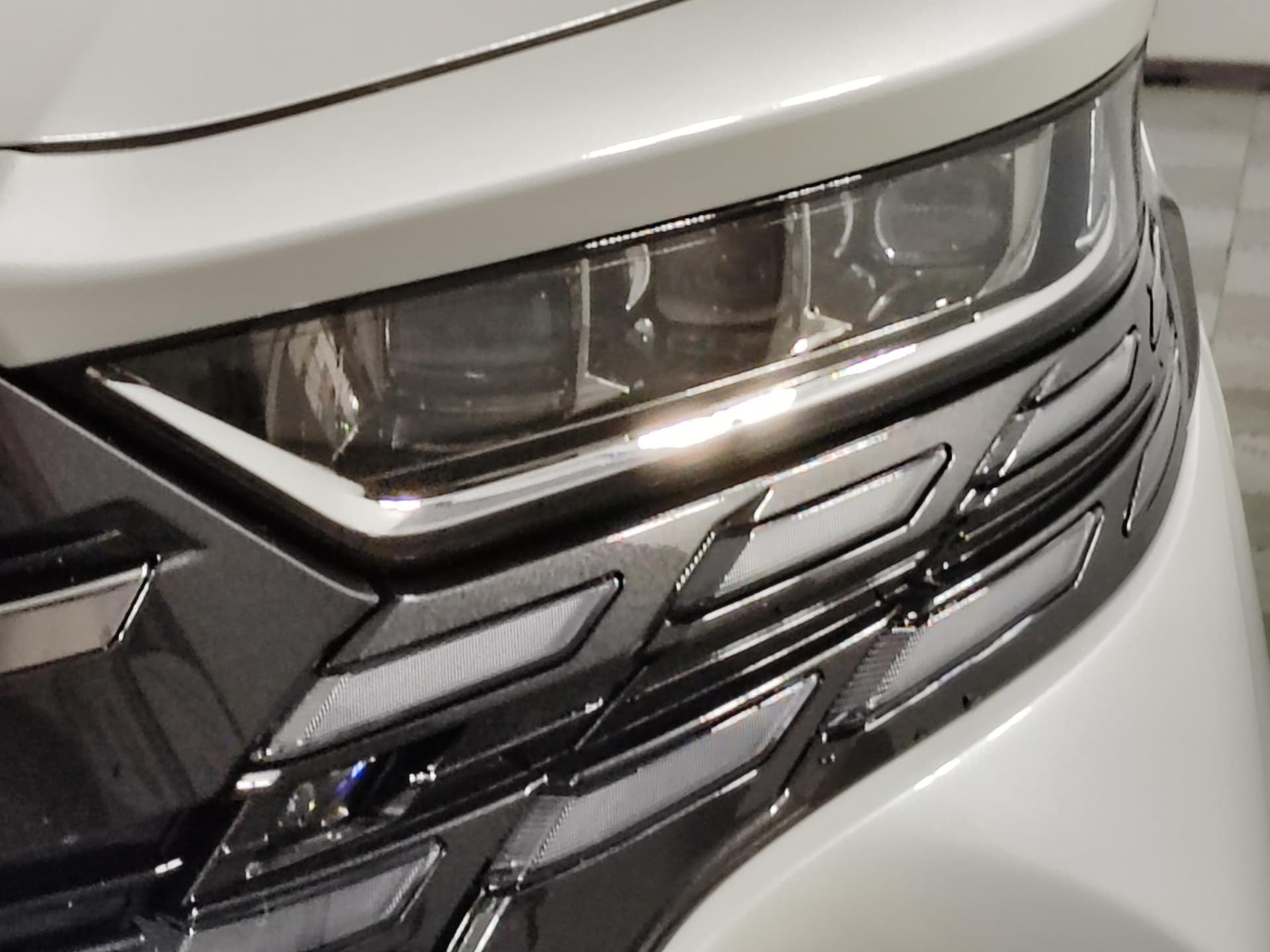 Toyota Alphard 2.5 HEV CVT в лизинг - 22