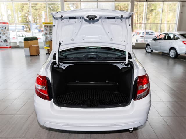 Lada Granta седан Standard Plus 1.6 90hp 5MT в лизинг - 26
