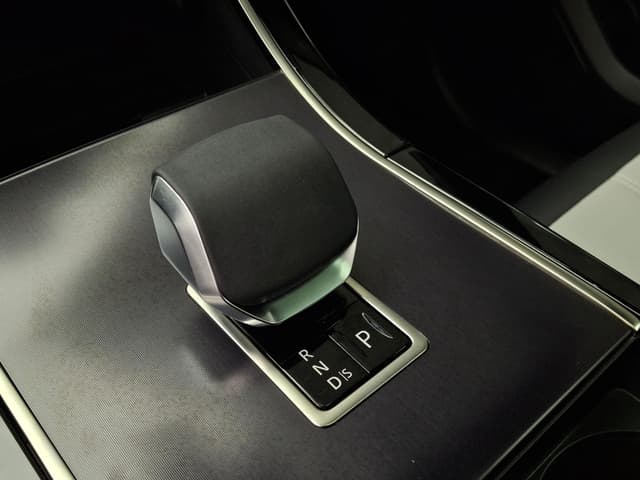 Land Rover Velar 2.0P 250 Dynamic SE в лизинг - 15