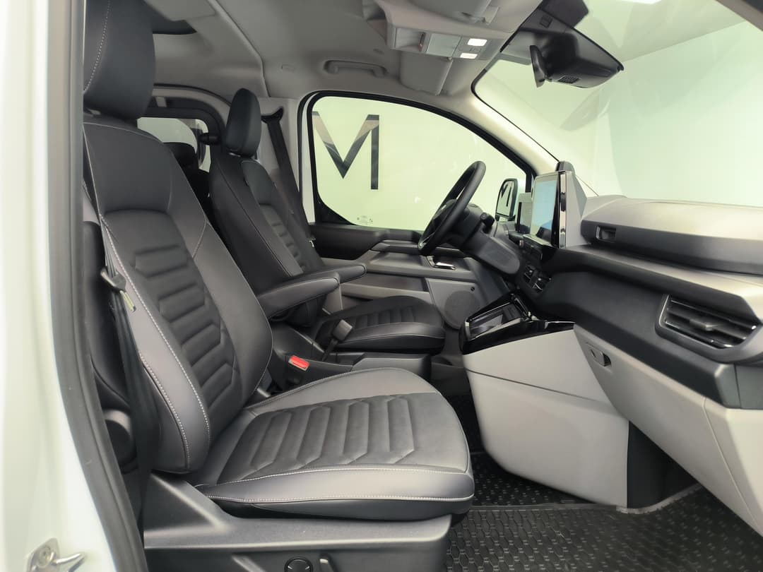 Ford Tourneo Custom Титаниум 320 длинная база 2.0 дизель 170 л.с. АТ полный привод в лизинг - 14