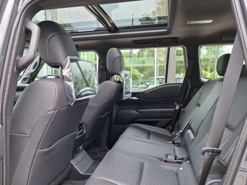 Toyota Land Cruiser Prado Premium VX-L 2.8d АКП в лизинг - 12