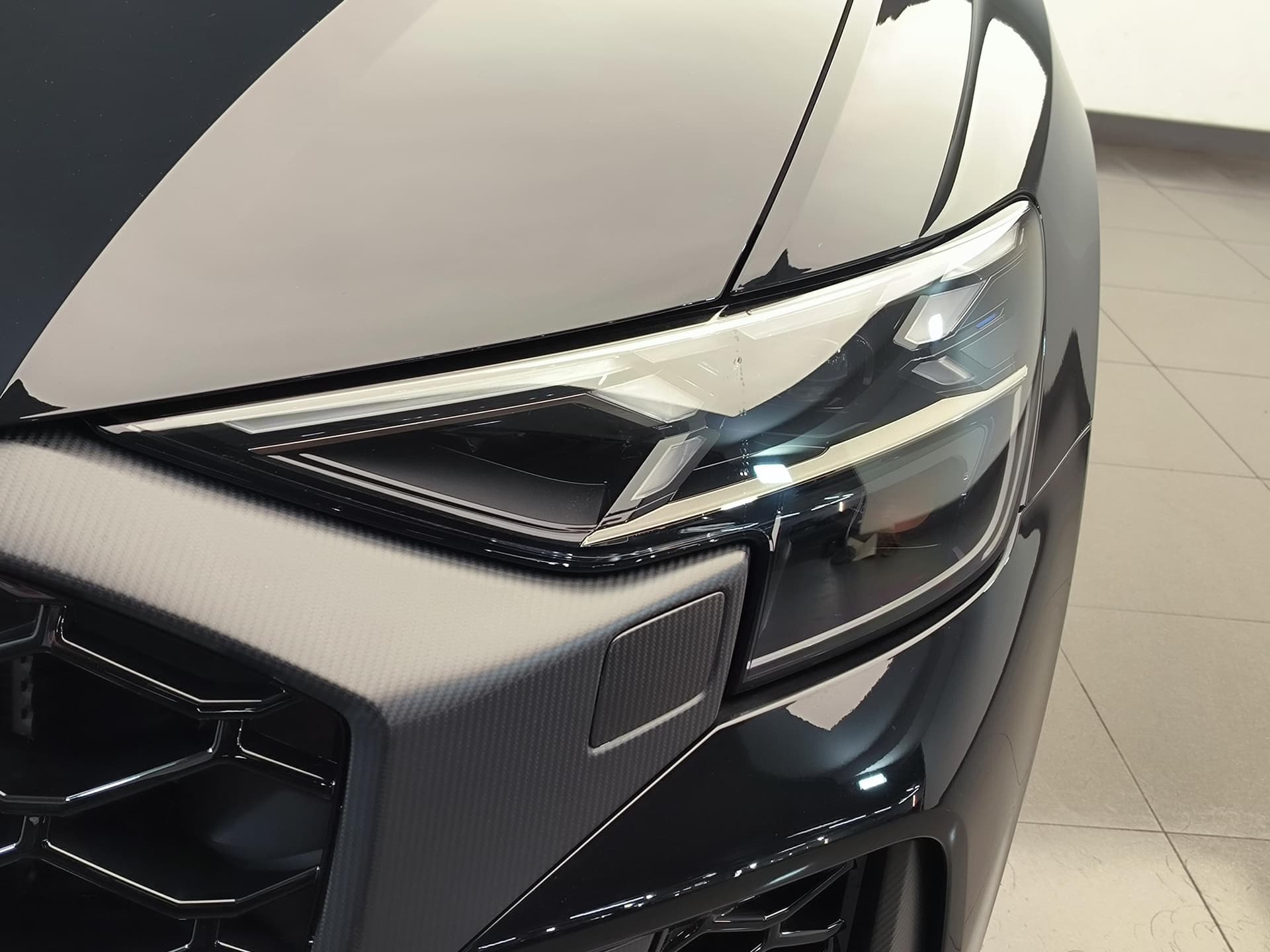 Audi RS Q8 quattro в лизинг - 30