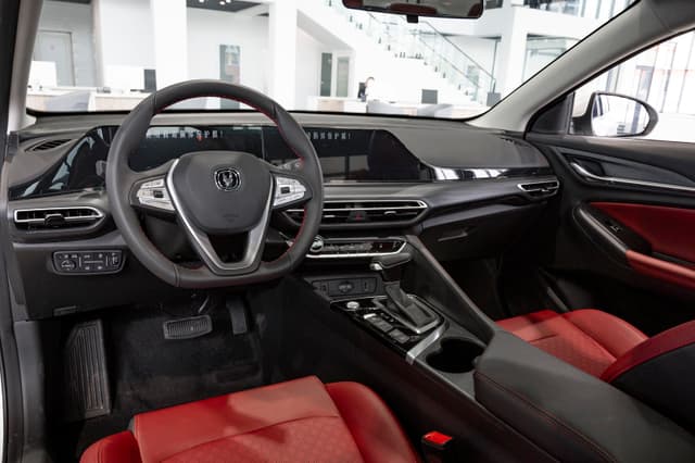 Changan Eado Plus DLX 1.4T 7DCT в лизинг - 10