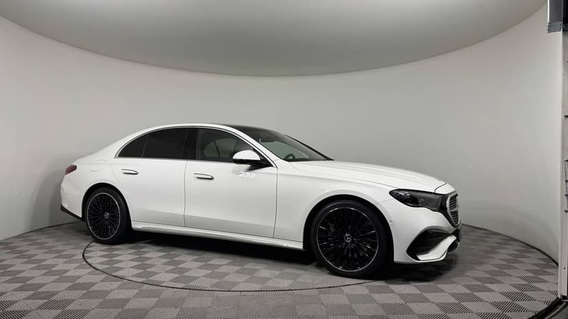 Mercedes-Benz E седан 300 полный привод АМГ Лайн (AMG Line) в лизинг - 3