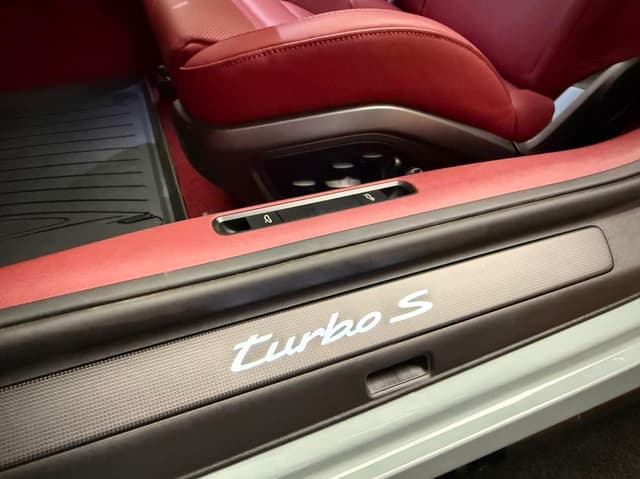 Porsche 911 Турбо Эс (Turbo S) в лизинг - 16