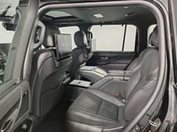 Lexus LX 600 VIP Black в лизинг - 17