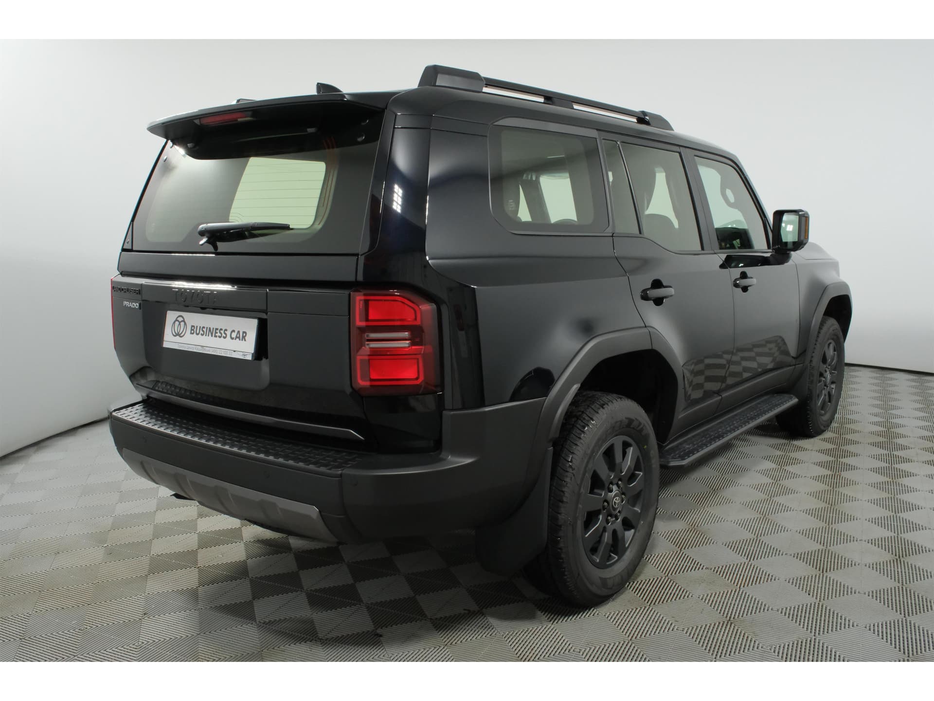 Toyota Land Cruiser Prado Mid VX 2.8d АКП в лизинг - 6