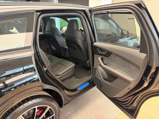 Audi SQ7 TFSI quattro tiptronic в лизинг - 21