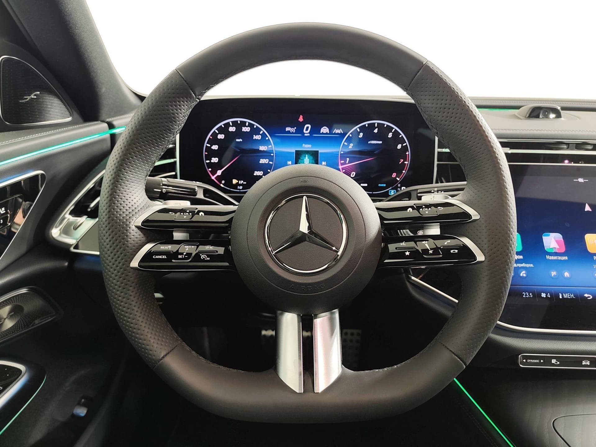 Mercedes-Benz E седан 300 полный привод АМГ Лайн (AMG Line) в лизинг - 8